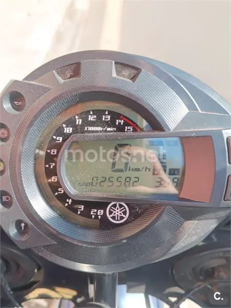 Yamaha FZ6 Fazer - Vista 8