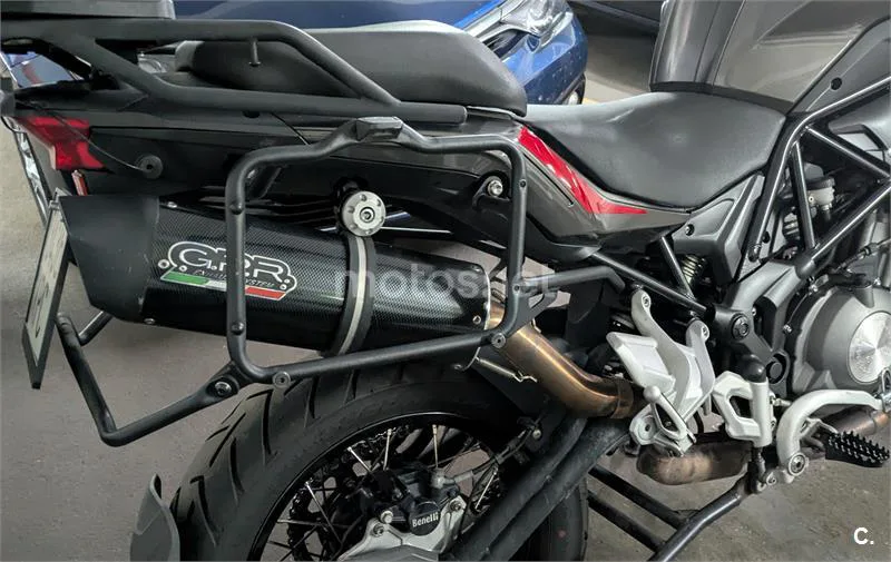 Benelli TRK 502 – Vista 2