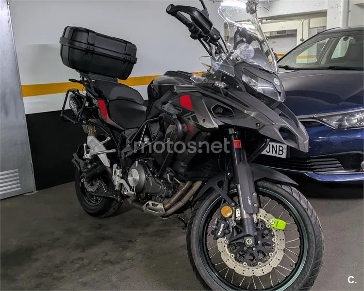 Benelli TRK 502 – Vista 4