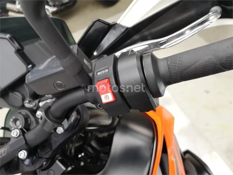 KTM 790 – Vista 9