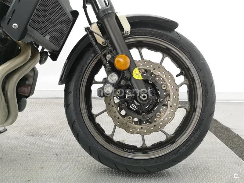 Yamaha XSR 700 – Vista 11