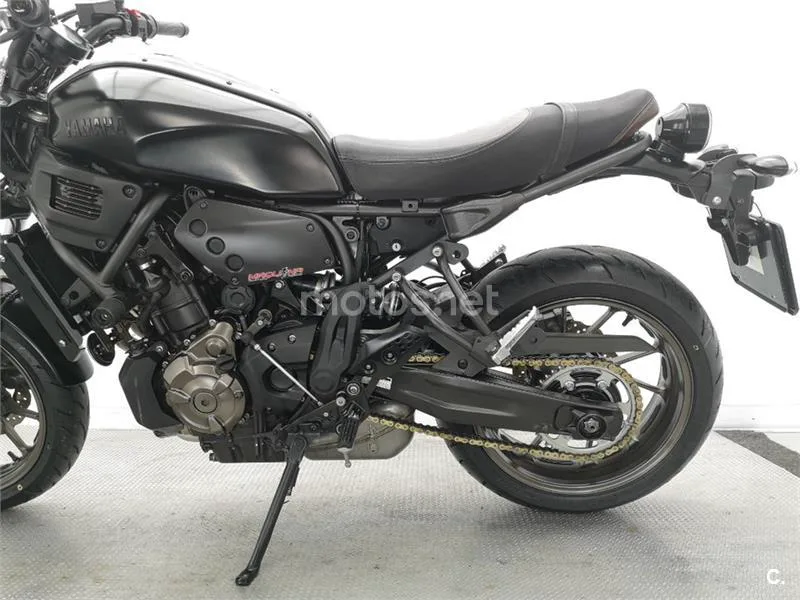 Yamaha XSR 700 – Vista 18