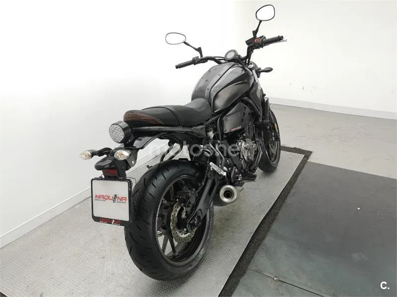 Yamaha XSR 700 – Vista 4