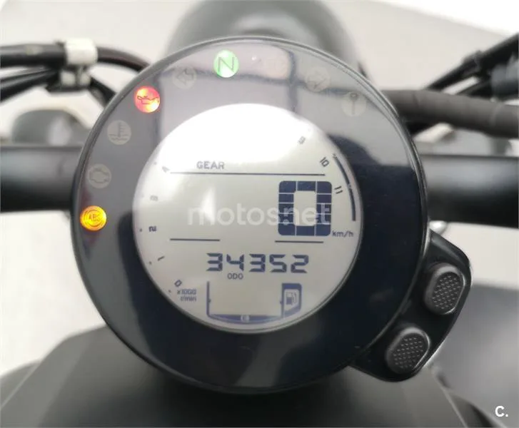 Yamaha XSR 700 – Vista 10