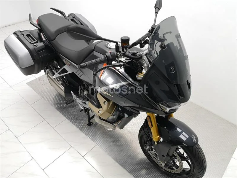 Moto Guzzi V100 Mandello – Vista 3
