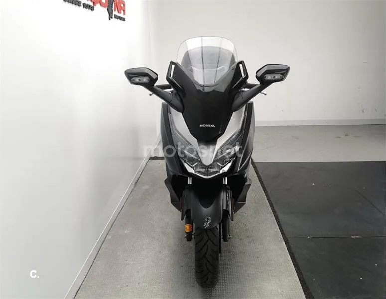 Honda Forza – Vista 16
