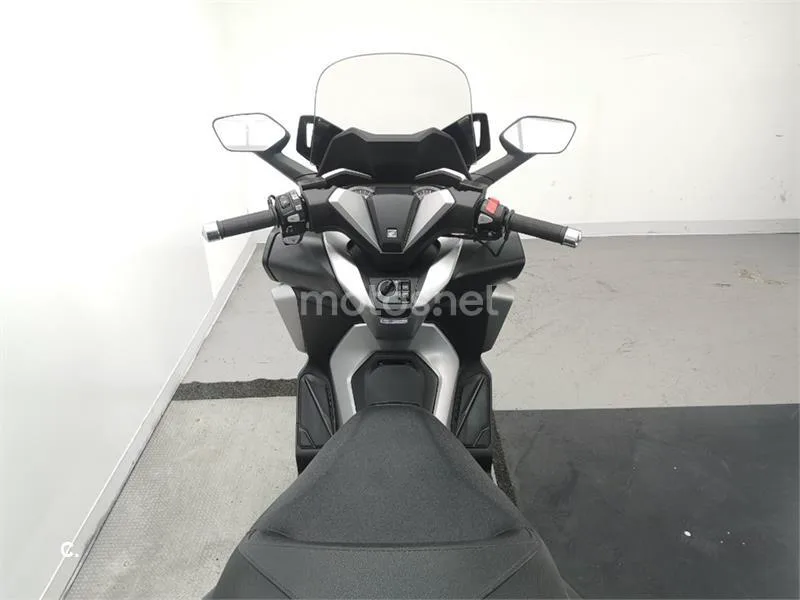 Honda Forza – Vista 7