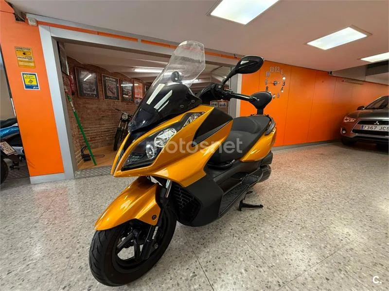 Kymco Grand Dink 300 – Vista 12