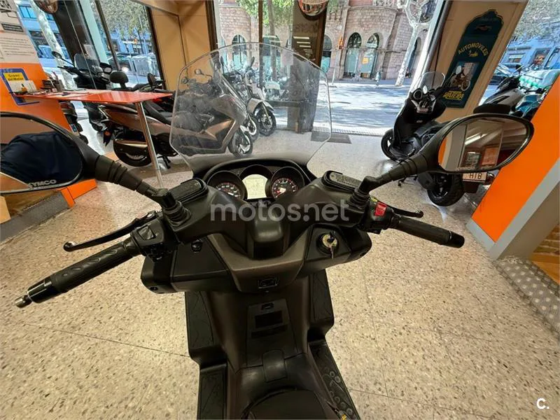 Kymco Grand Dink 300 – Vista 19
