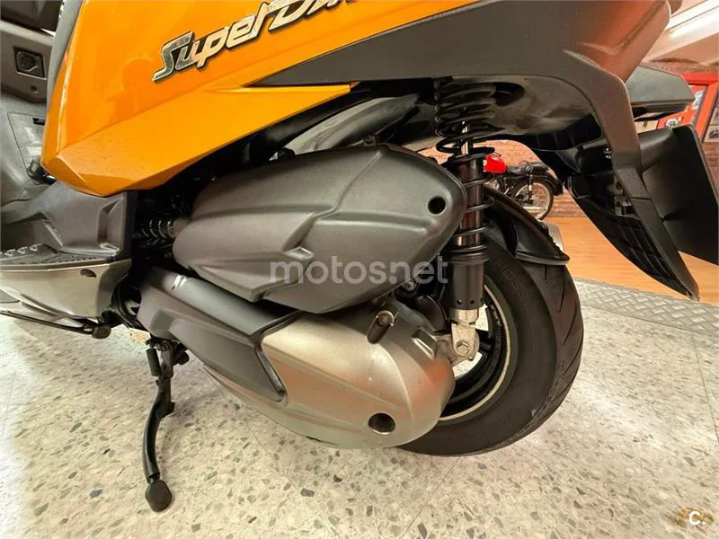 Kymco Grand Dink 300 – Vista 9