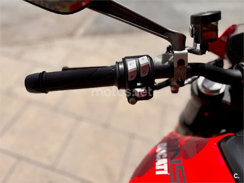 Ducati Monster – Vista 17