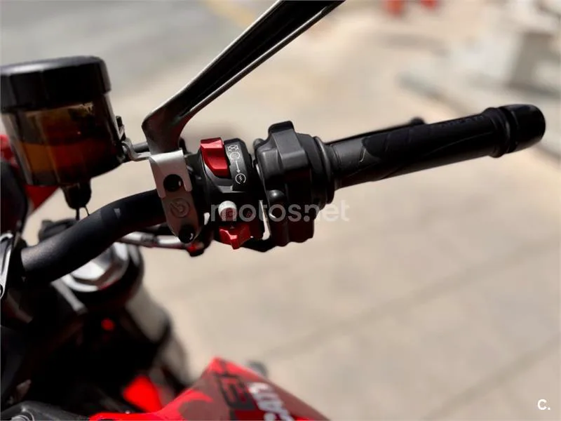 Ducati Monster – Vista 18