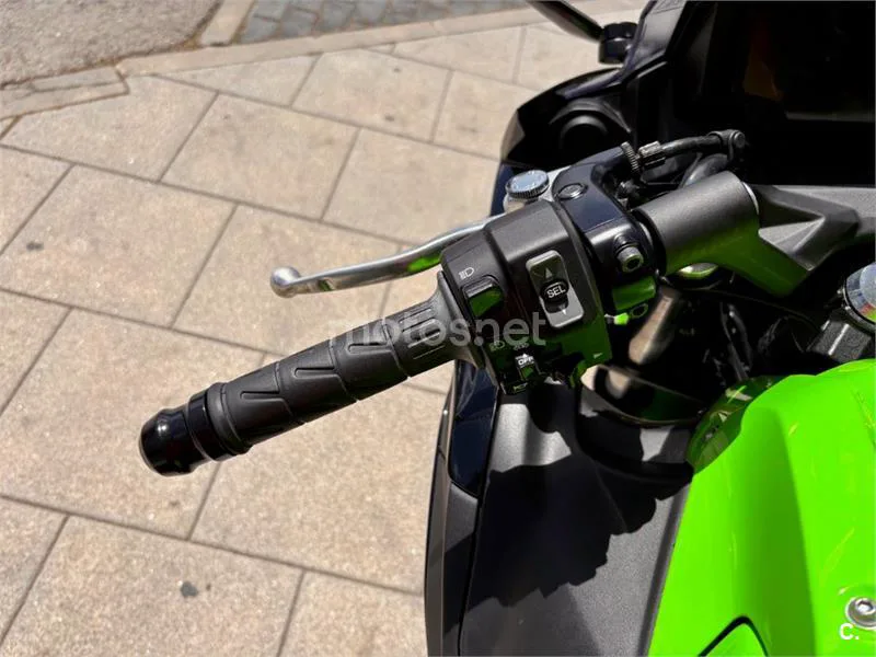 Kawasaki Ninja 650 – Vista 16