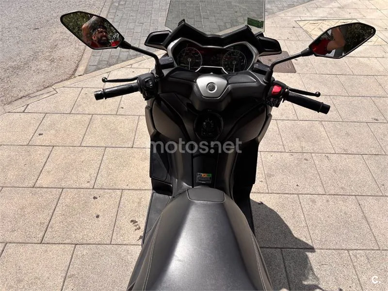 Yamaha XMAX 125 - Vista 12