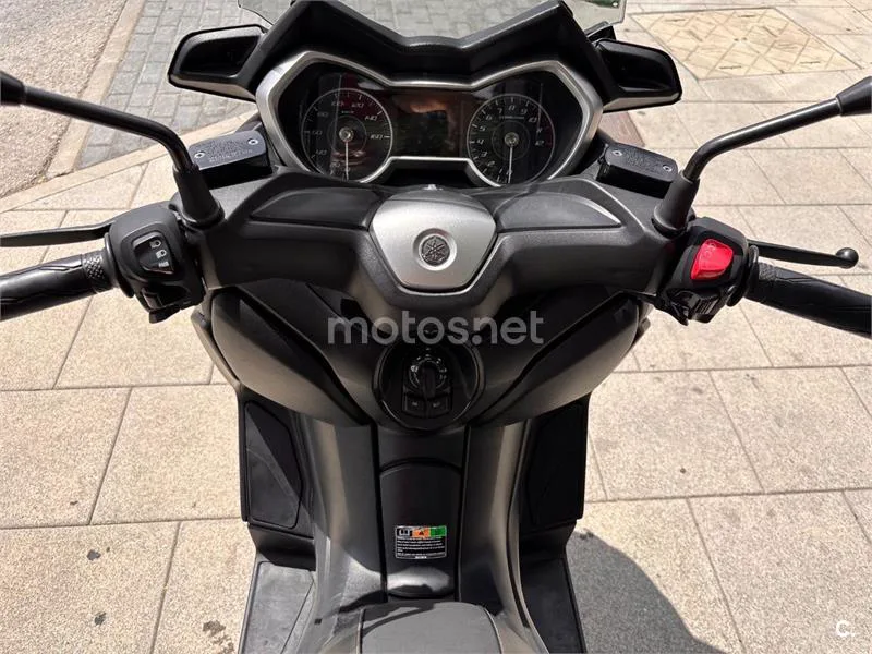 Yamaha XMAX 125 - Vista 13