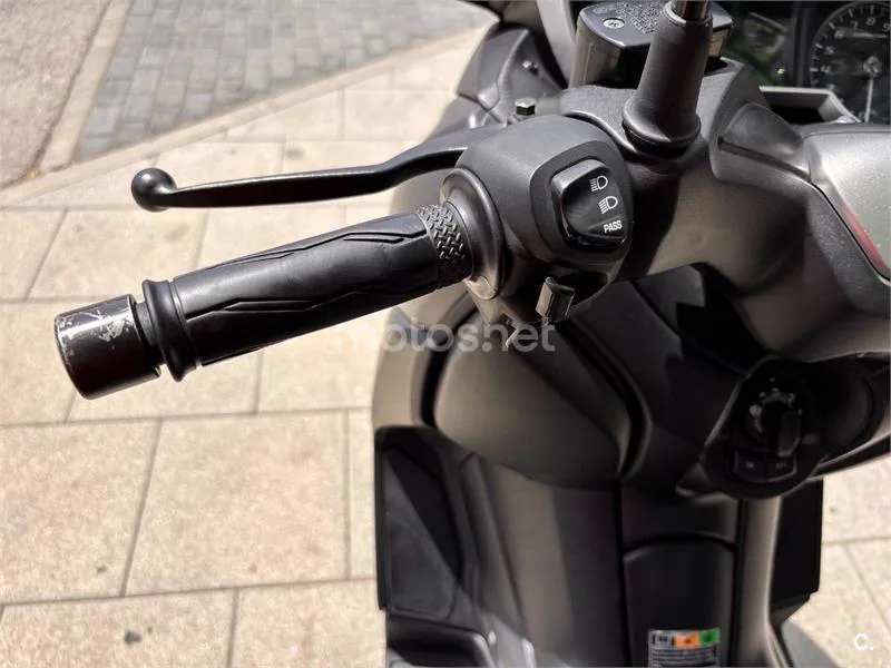 Yamaha XMAX 125 - Vista 14