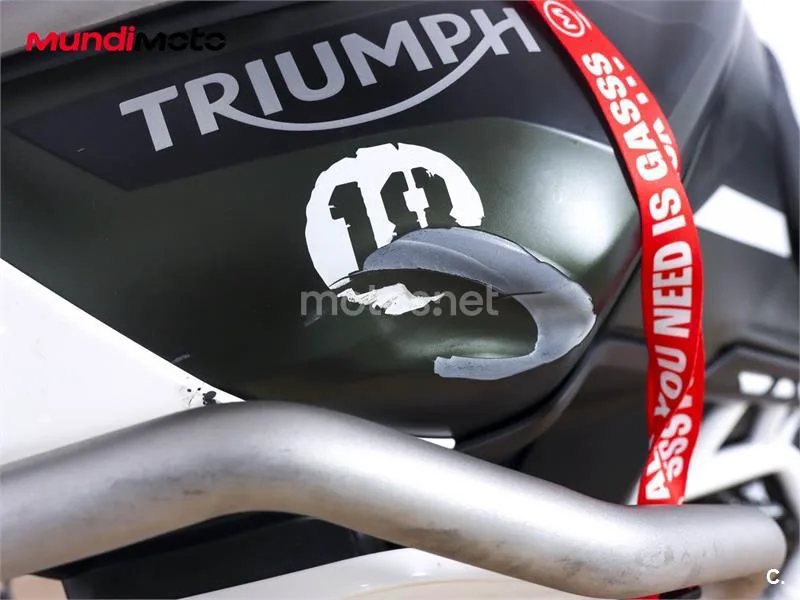 Triumph Tiger 900 – Vista 24