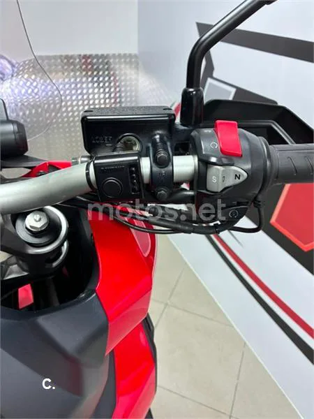 Honda X-ADV – Vista 10
