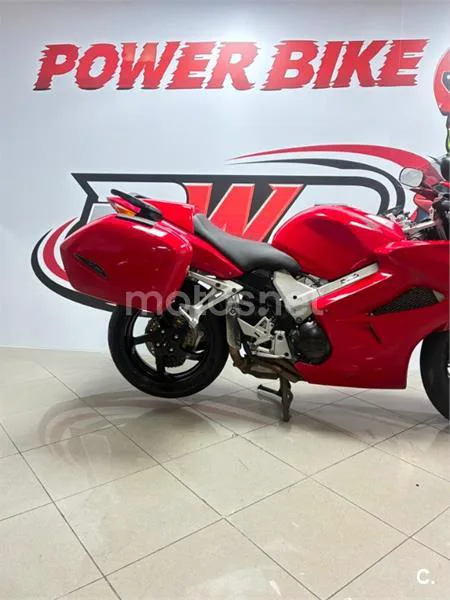 Honda VFR 800 – Vista 3