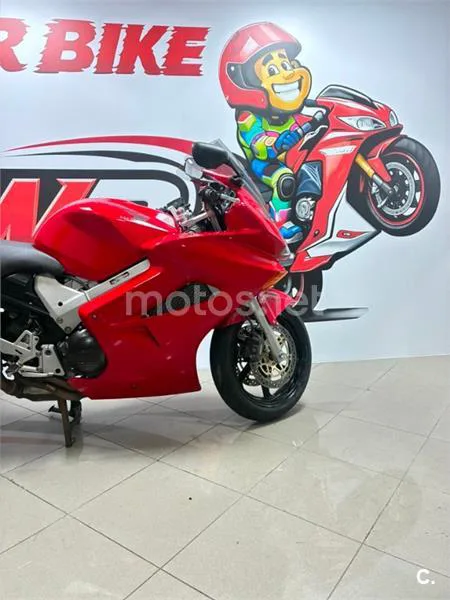 Honda VFR 800 – Vista 4