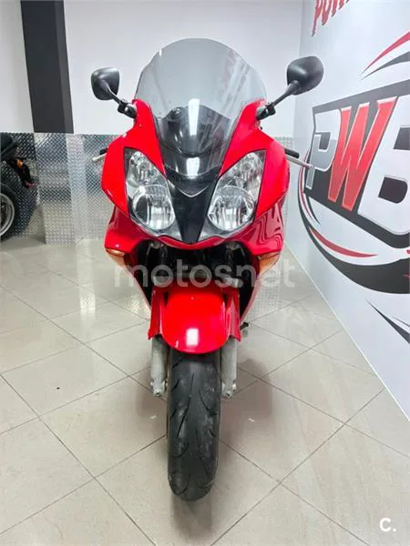 Honda VFR 800 – Vista 8