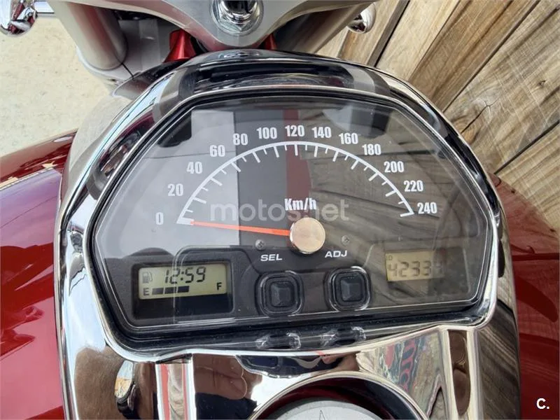 Suzuki Intruder M1800R – Vista 11