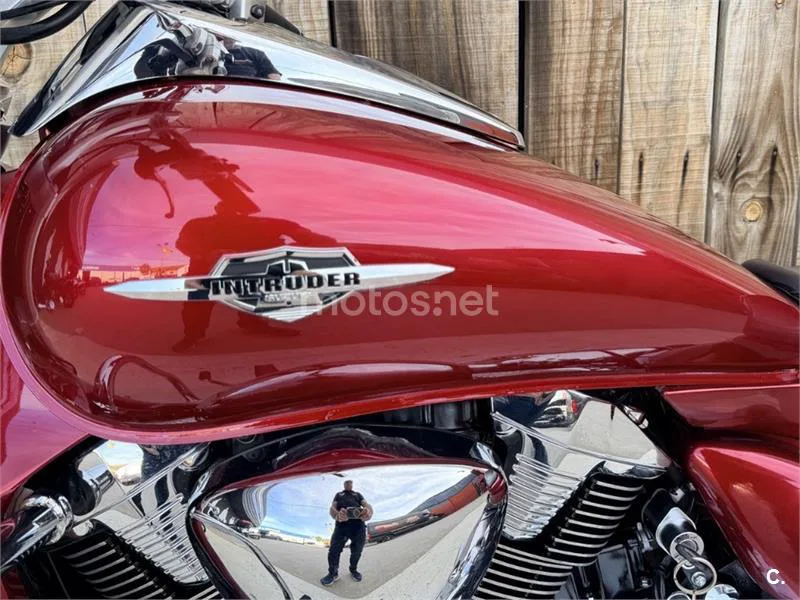 Suzuki Intruder M1800R – Vista 9