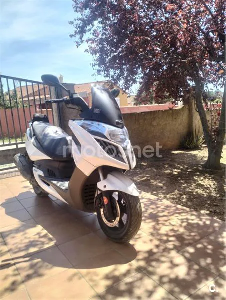Kymco Yager GT 125 – Vista 4