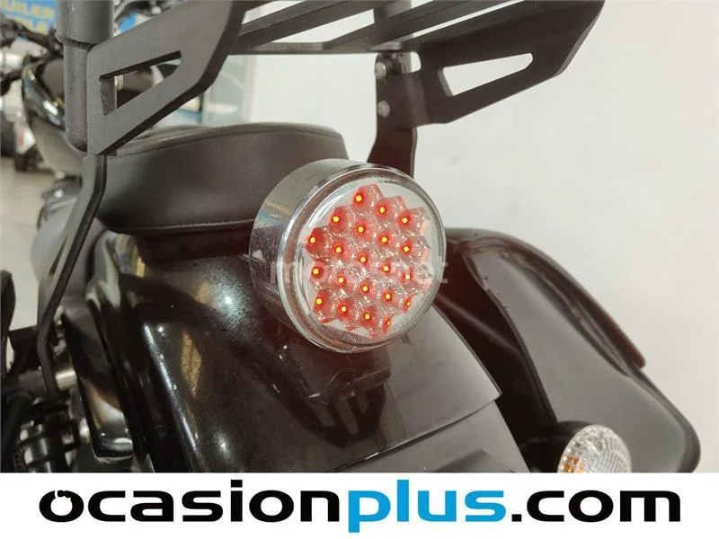 Yamaha XV 950 – Vista 22