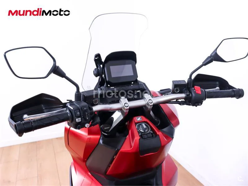 Honda ADV 350 – Vista 11