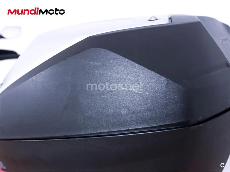 Honda ADV 350 – Vista 18