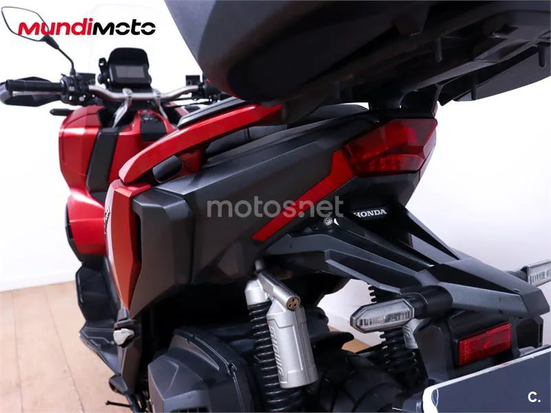 Honda ADV 350 – Vista 9