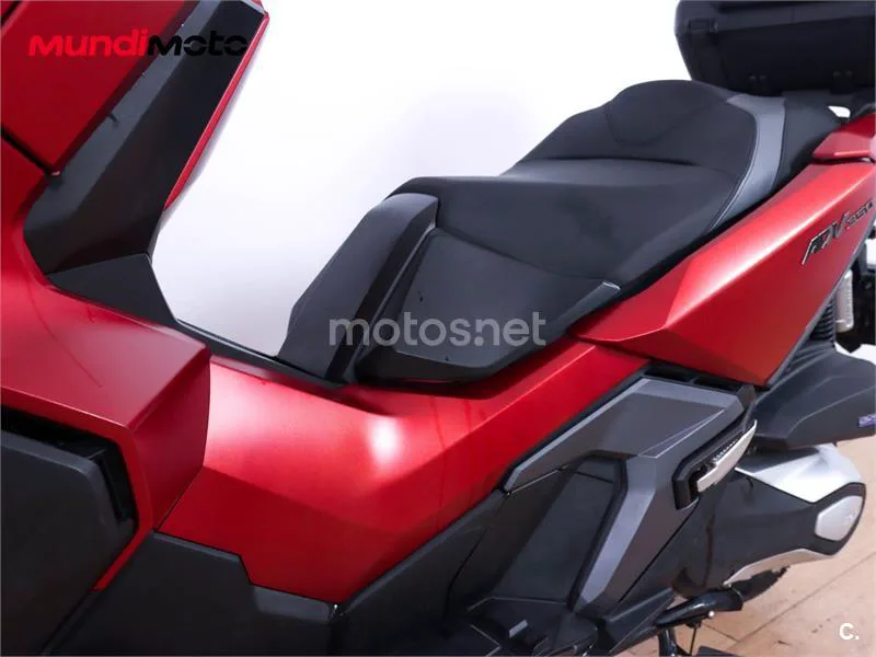 Honda ADV 350 – Vista 10