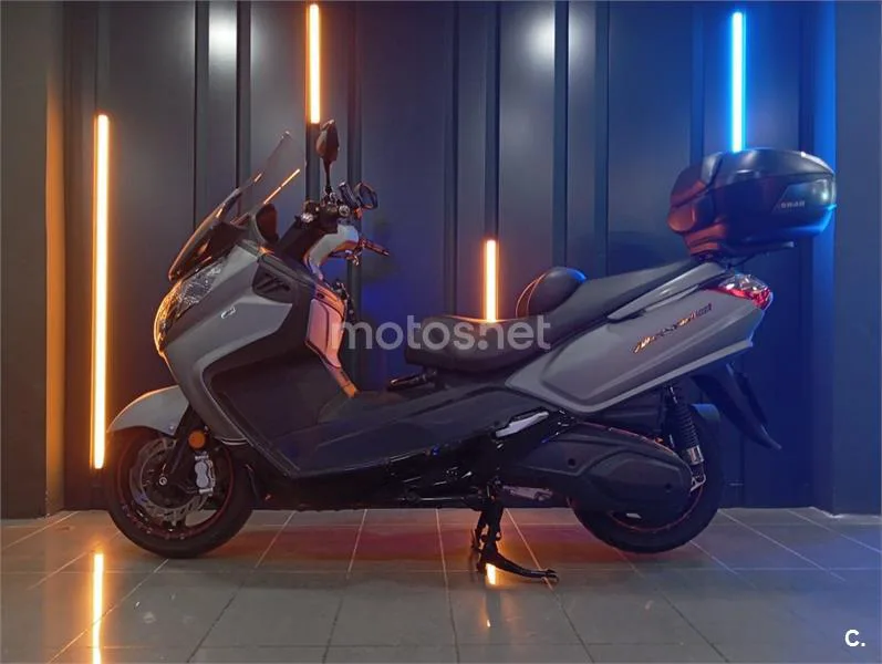 SYM Maxsym 400 – Vista 4