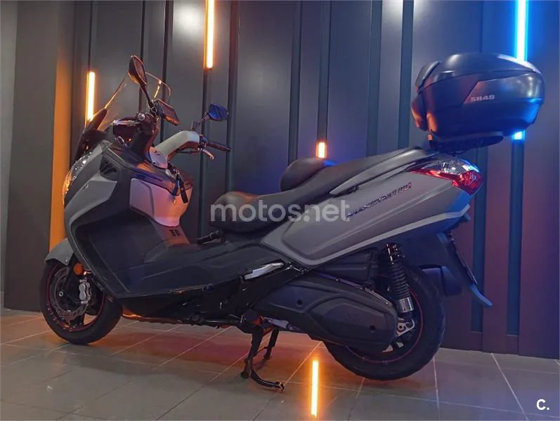SYM Maxsym 400 – Vista 5