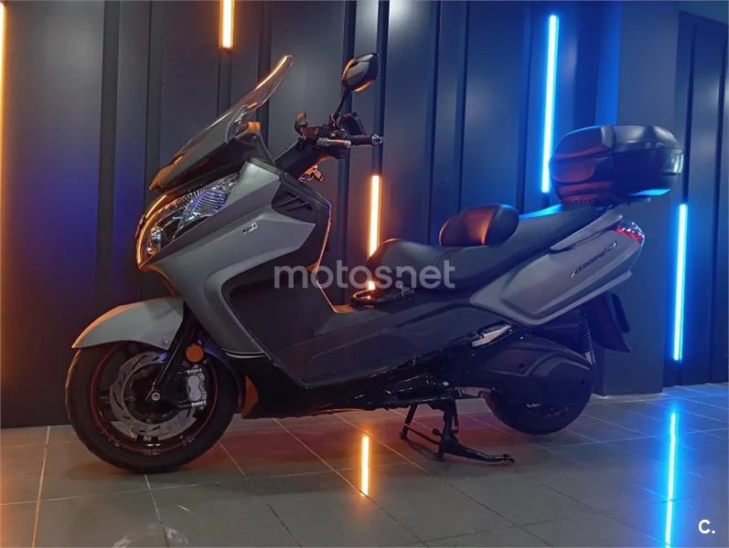 SYM Maxsym 400 – Vista 6