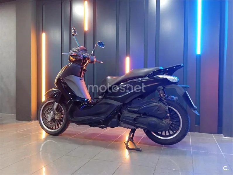 Piaggio Beverly 300 – Vista 6