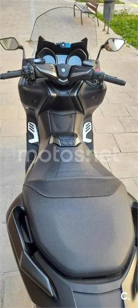 Yamaha TMAX 560 – Vista 6