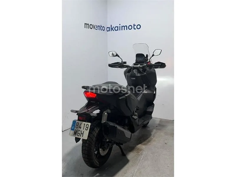 Honda ADV 350 – Vista 3