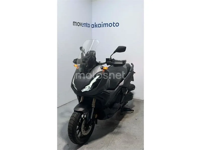 Honda ADV 350 – Vista 4
