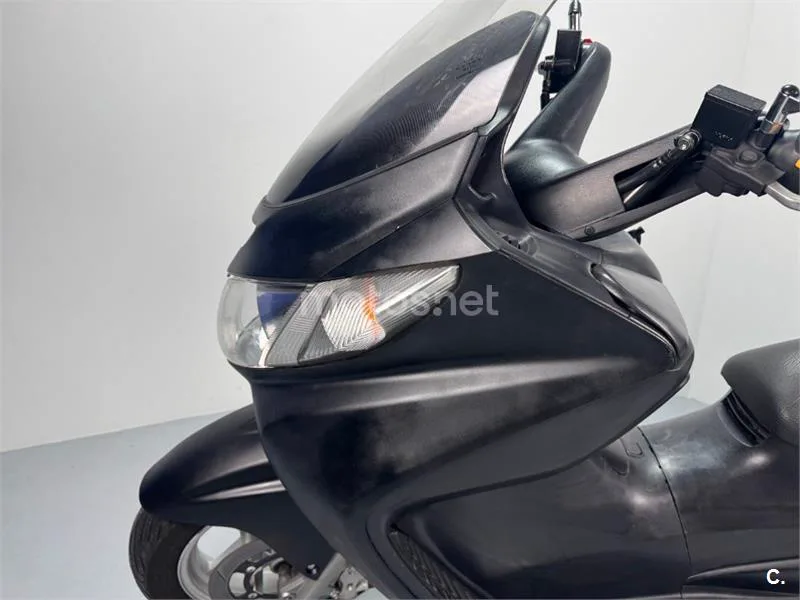 Suzuki Burgman 400 – Vista 17