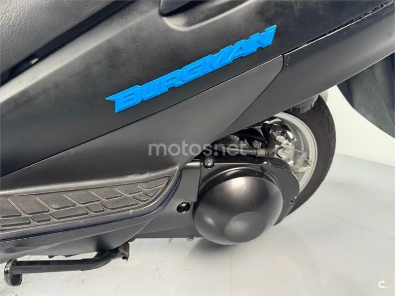 Suzuki Burgman 400 – Vista 22