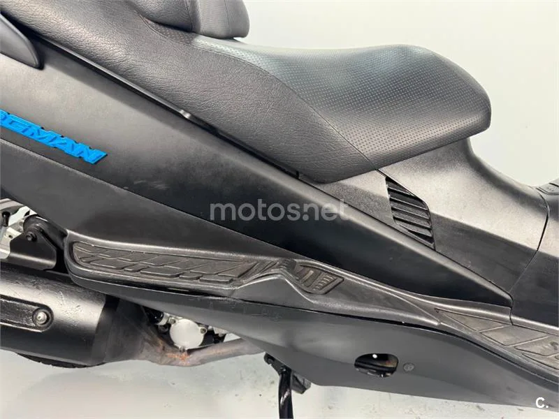Suzuki Burgman 400 – Vista 10