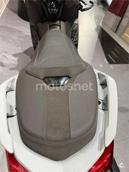 Yamaha XMAX 125 – Vista 6