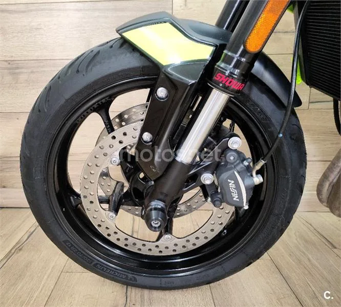 Triumph Trident 660 – Vista 21