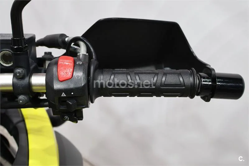 Suzuki V-Strom 650 XT – Vista 9