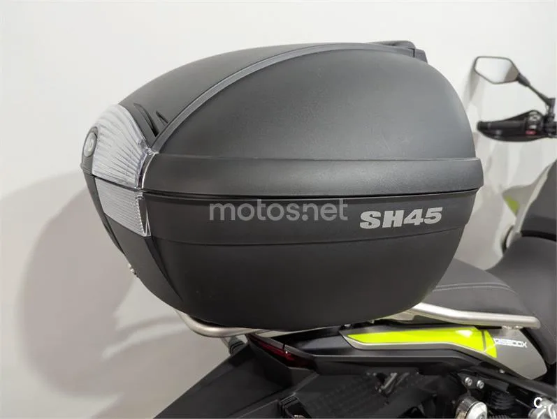 Voge 900 DSX – Vista 13