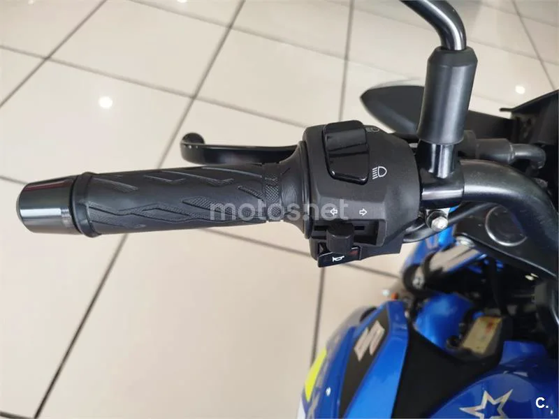 Suzuki GSX-S125 - Vista 7