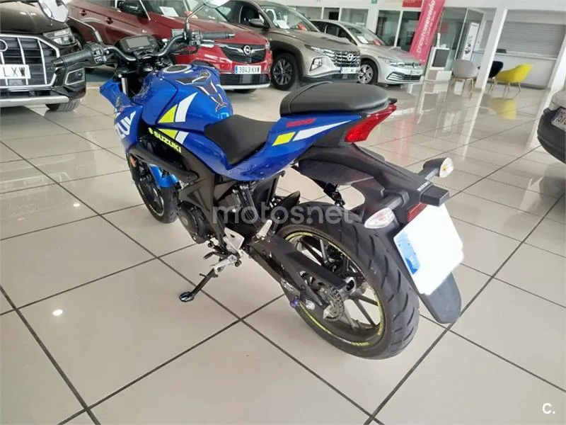 Suzuki GSX-S125 - Vista 9