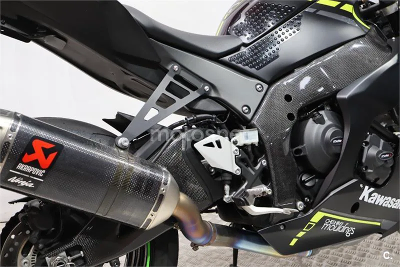 Kawasaki Ninja ZX-10R – Vista 15